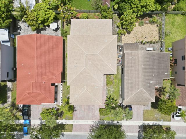 3956 Torres Circle, West Palm Beach, FL 33409