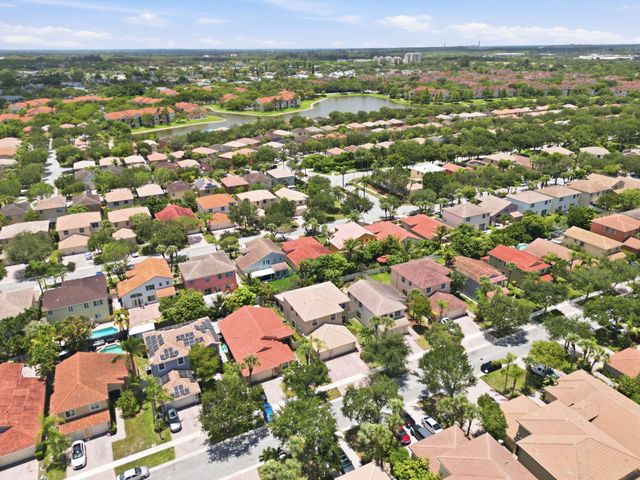 3956 Torres Circle, West Palm Beach, FL 33409