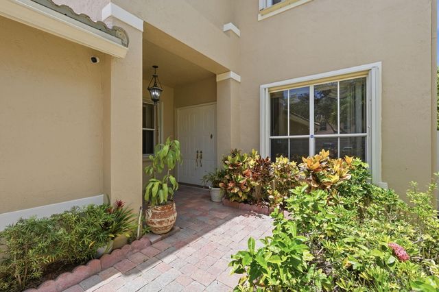 3956 Torres Circle, West Palm Beach, FL 33409