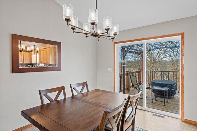 70 Me Me Lane, Reedsburg, WI 53959