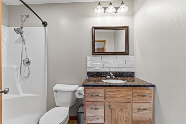 70 Me Me Lane, Reedsburg, WI 53959