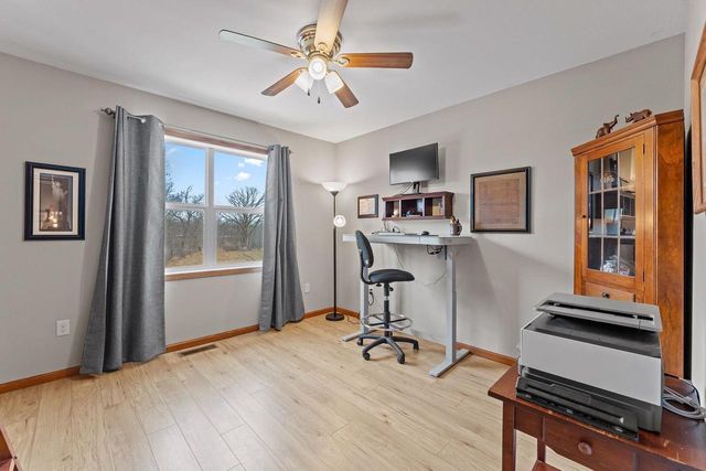 70 Me Me Lane, Reedsburg, WI 53959