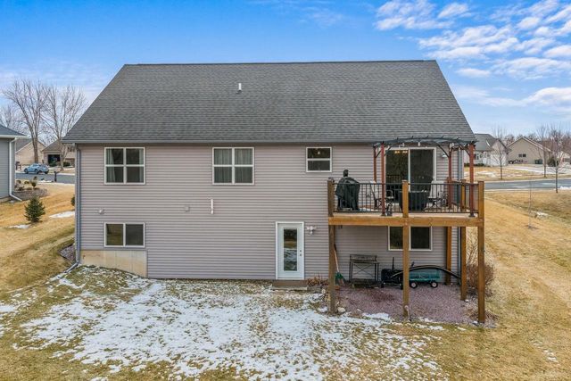 70 Me Me Lane, Reedsburg, WI 53959