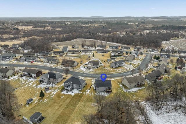 70 Me Me Lane, Reedsburg, WI 53959