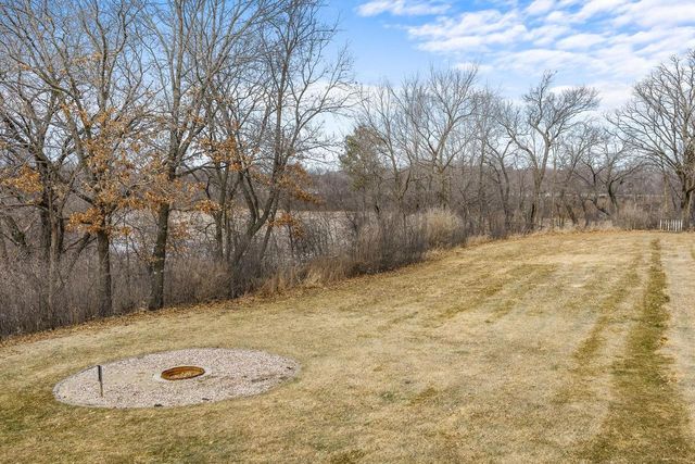 70 Me Me Lane, Reedsburg, WI 53959