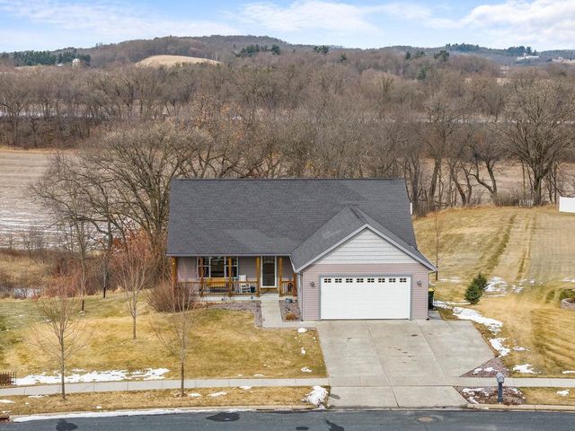 70 Me Me Lane, Reedsburg, WI 53959