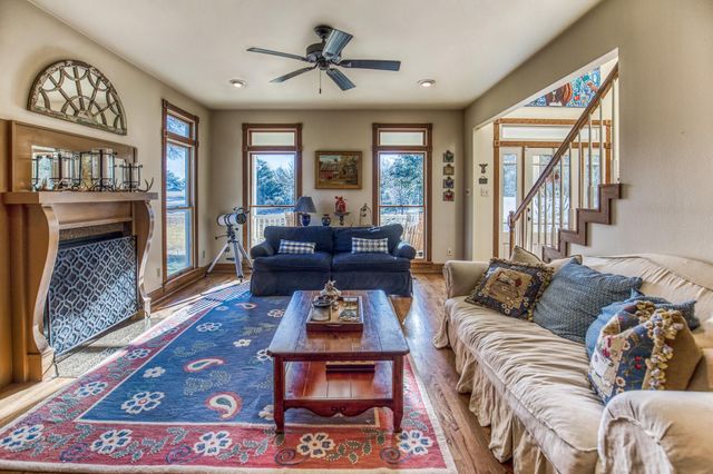 533 Bybee Road, Round Top, TX 78954