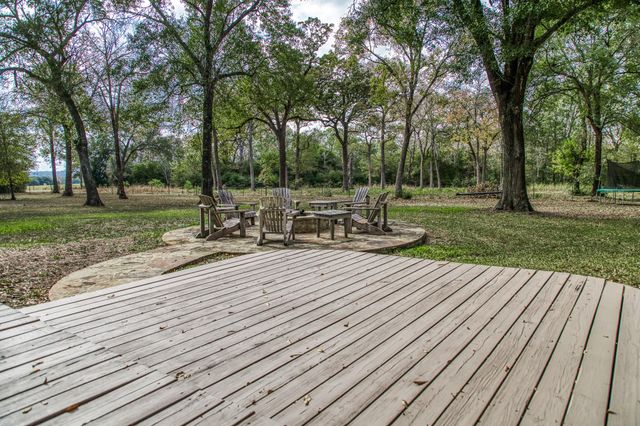 533 Bybee Road, Round Top, TX 78954