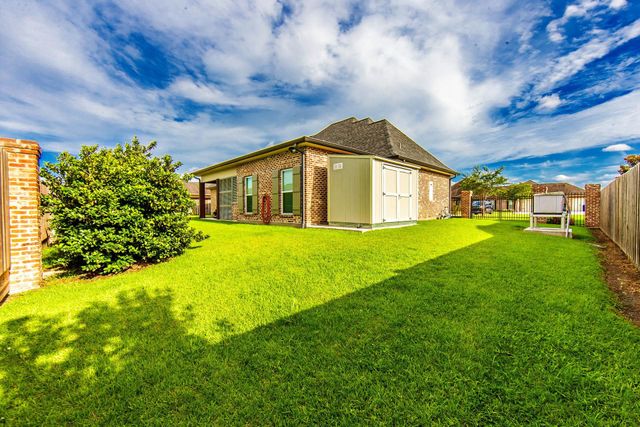 449 Glenwild Dr, Thibodaux, LA 70301