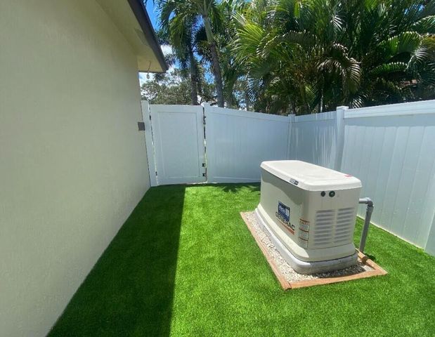 4789 Dolphin Drive, Lake Worth, FL 33463