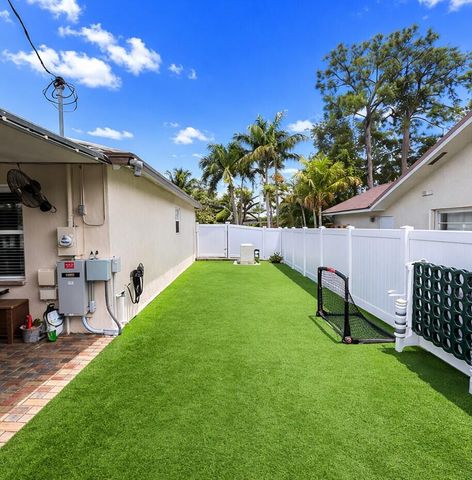 4789 Dolphin Drive, Lake Worth, FL 33463