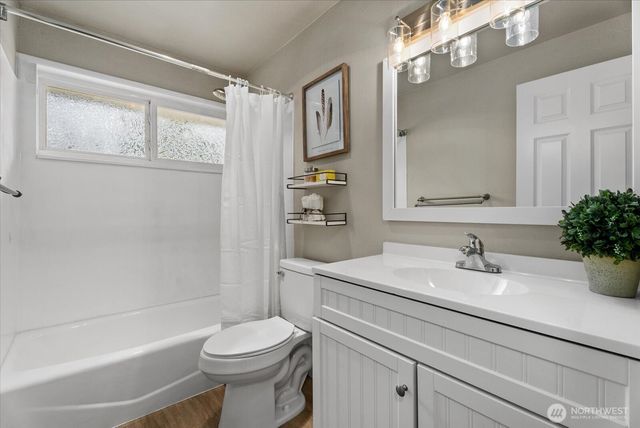 23007 63rd Avenue W, Mountlake Terrace, WA 98043