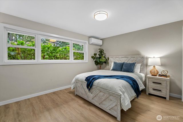 23007 63rd Avenue W, Mountlake Terrace, WA 98043