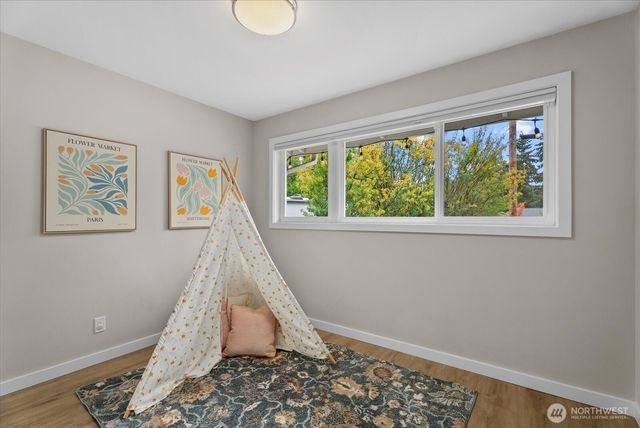 23007 63rd Avenue W, Mountlake Terrace, WA 98043