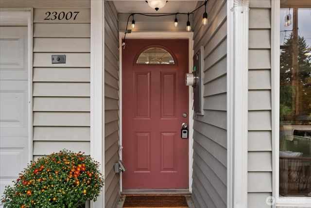 23007 63rd Avenue W, Mountlake Terrace, WA 98043