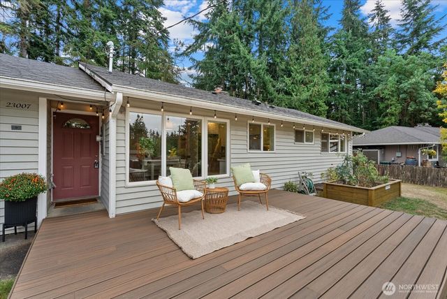 23007 63rd Avenue W, Mountlake Terrace, WA 98043