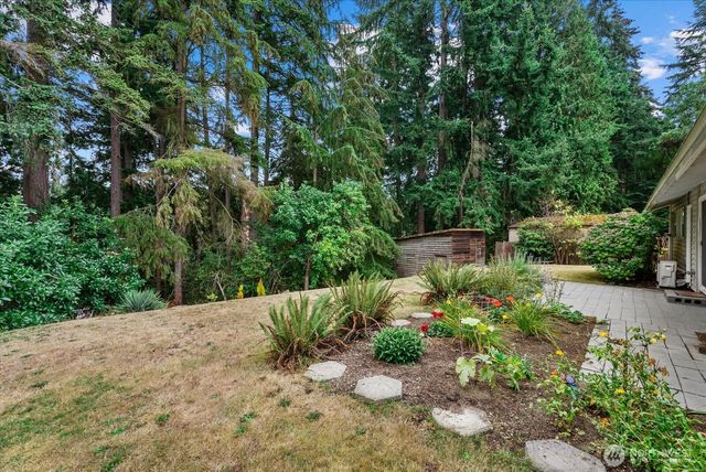 23007 63rd Avenue W, Mountlake Terrace, WA 98043