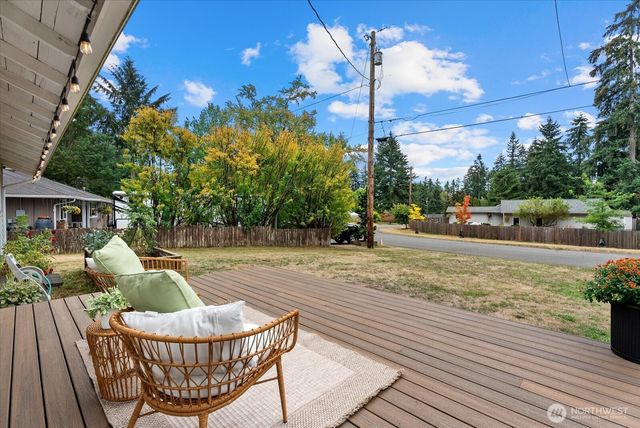 23007 63rd Avenue W, Mountlake Terrace, WA 98043