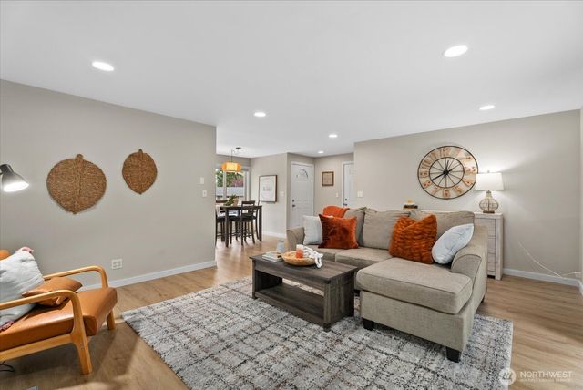 23007 63rd Avenue W, Mountlake Terrace, WA 98043