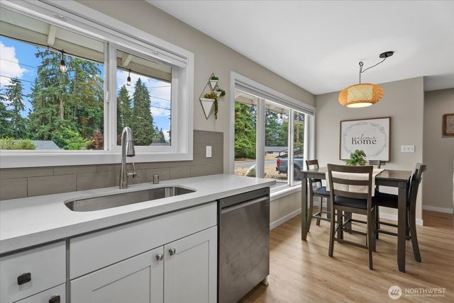 23007 63rd Avenue W, Mountlake Terrace, WA 98043