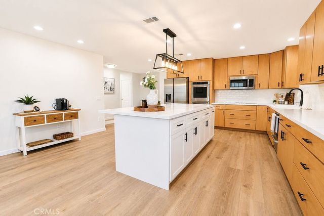 1404 Highridge Street, Riverside, CA 92506