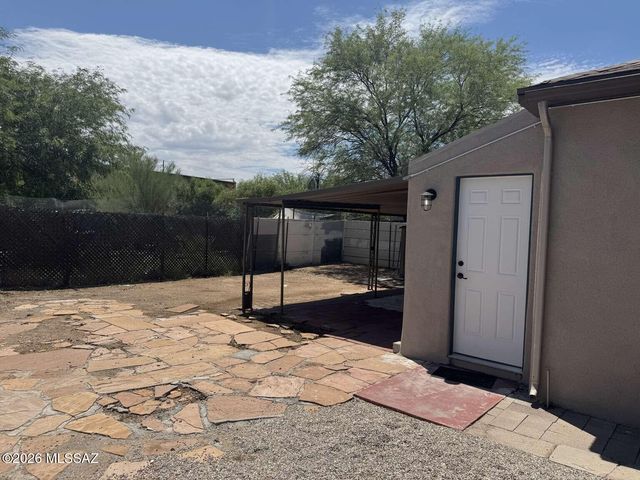 2846 N Castro Avenue, Tucson, AZ 85705