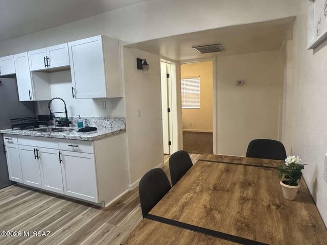2846 N Castro Avenue, Tucson, AZ 85705