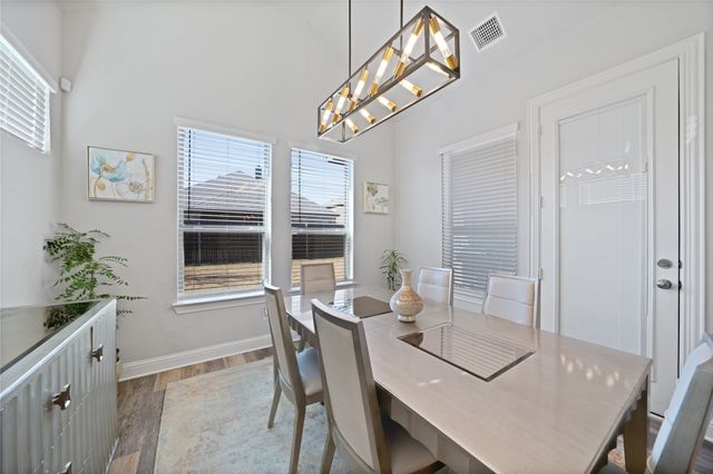 2812 Creswick Drive, Mansfield, TX 76084