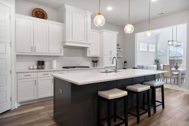 2812 Creswick Drive, Mansfield, TX 76084