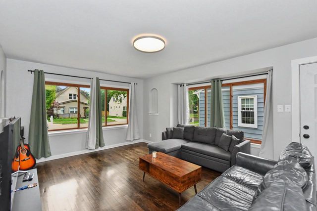 4113 S Austin STREET, Milwaukee, WI 53207