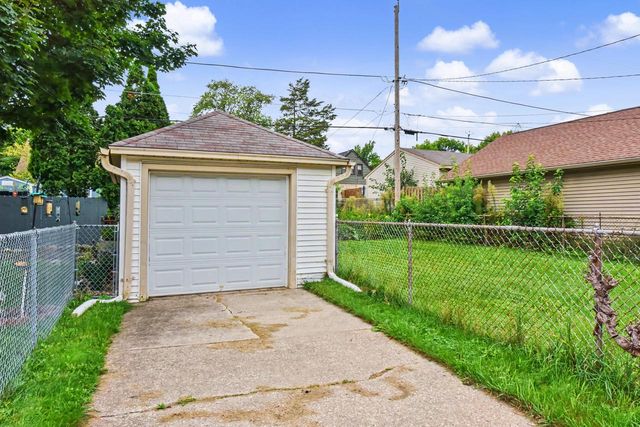 4113 S Austin STREET, Milwaukee, WI 53207