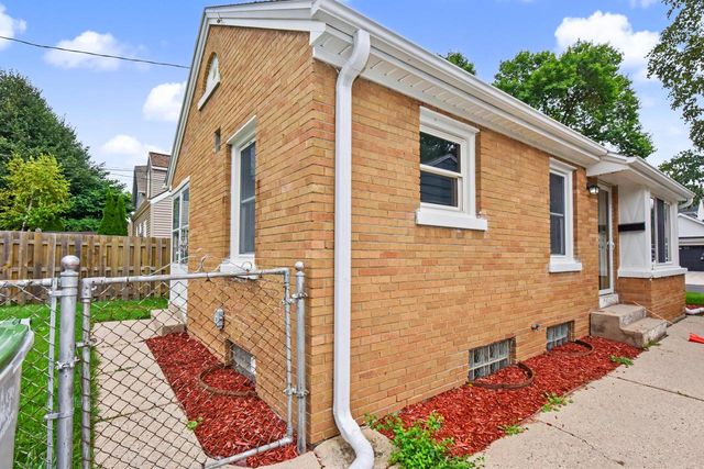 4113 S Austin STREET, Milwaukee, WI 53207