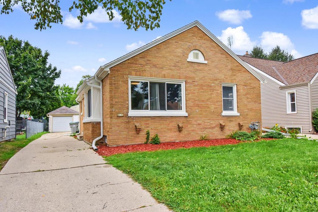 4113 S Austin STREET, Milwaukee, WI 53207