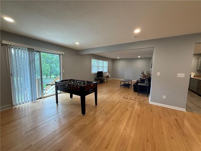 6100 Englewood Avenue, Raytown, MO 64133
