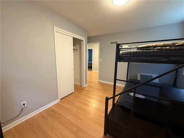 6100 Englewood Avenue, Raytown, MO 64133
