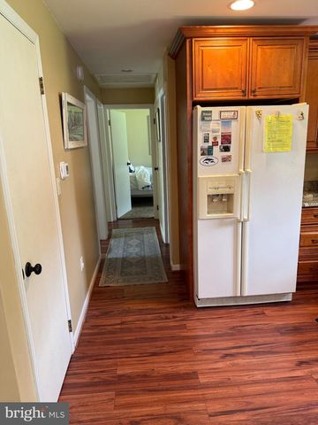 3 LAUFFER LN, Sewell, NJ 08080