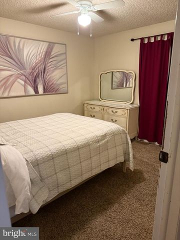 3 LAUFFER LN, Sewell, NJ 08080