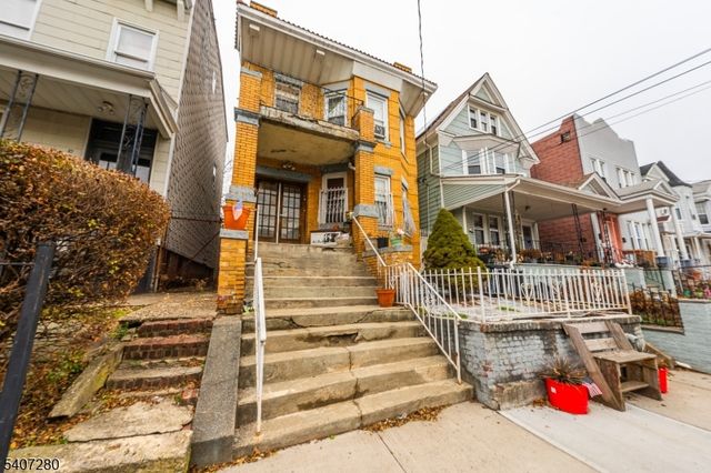 85 Arlington Ave, Jersey City, NJ 07305