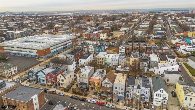 85 Arlington Ave, Jersey City, NJ 07305