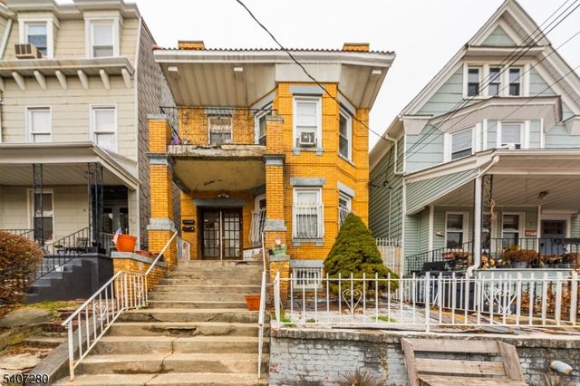 85 Arlington Ave, Jersey City, NJ 07305