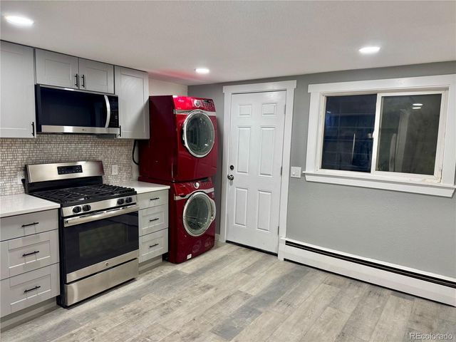 6534 W 14th Avenue, Lakewood, CO 80214