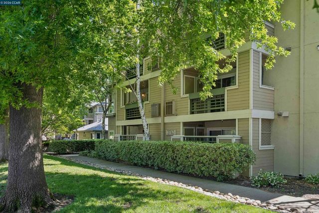 2530 Oak Rd 201, Walnut Creek, CA 94597