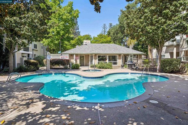 2530 Oak Rd 201, Walnut Creek, CA 94597