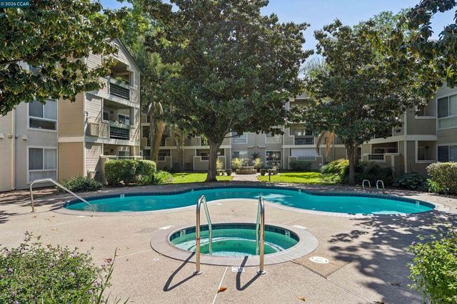 2530 Oak Rd 201, Walnut Creek, CA 94597