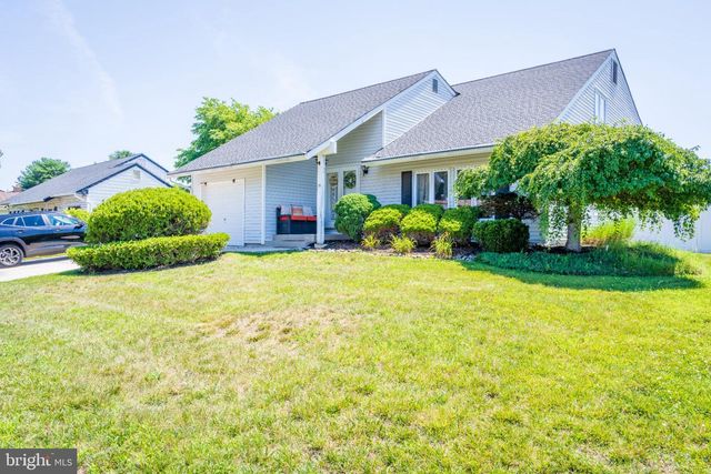 19 PRITCHARD LN, Sicklerville, NJ 08081