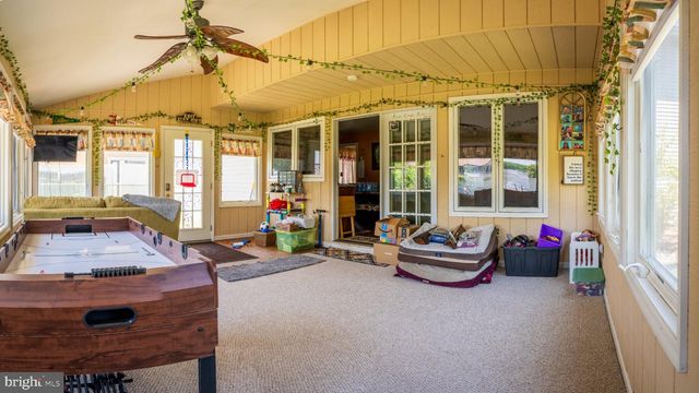 19 PRITCHARD LN, Sicklerville, NJ 08081