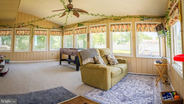 19 PRITCHARD LN, Sicklerville, NJ 08081