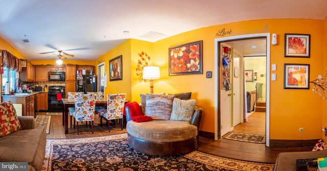 19 PRITCHARD LN, Sicklerville, NJ 08081