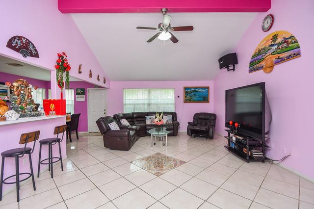 7926 Westington Lane, Houston, TX 77040