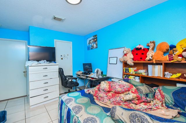 7926 Westington Lane, Houston, TX 77040